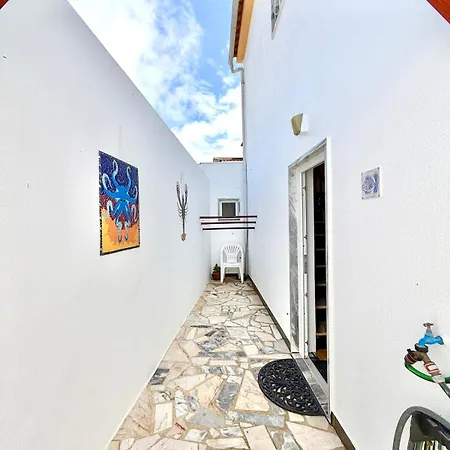 Casa de Férias House In - Private Patio - Surf - Baleal